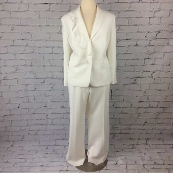 Tahari ASL Ruffle Shawl Collar Pant Suit, Size 22W - Picture 2 of 16